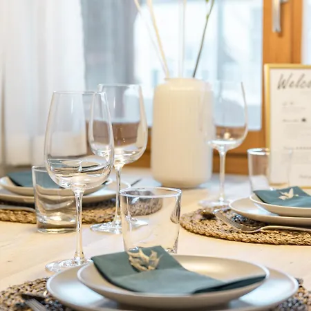 Skandi Mit Seesicht Nahe Interlaken Appartement *