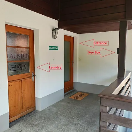 Skandi Mit Seesicht Nahe Interlaken Appartement *