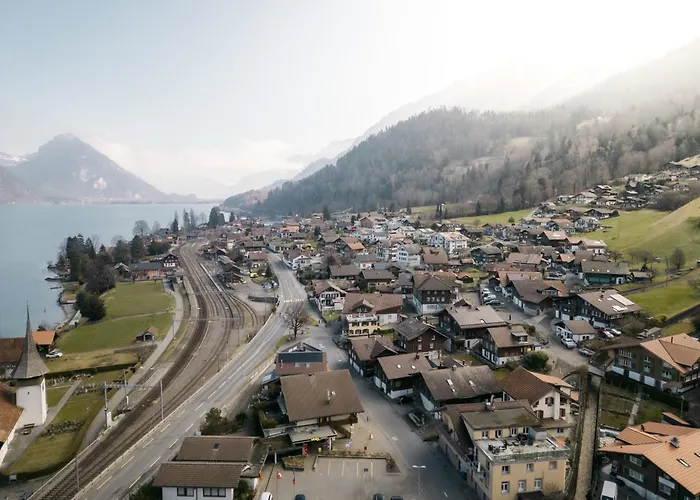 Skandi Mit Seesicht Nahe Interlaken شقة ليسيغن