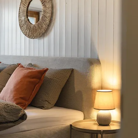 Skandi Mit Seesicht Nahe Interlaken Apartment Leissigen